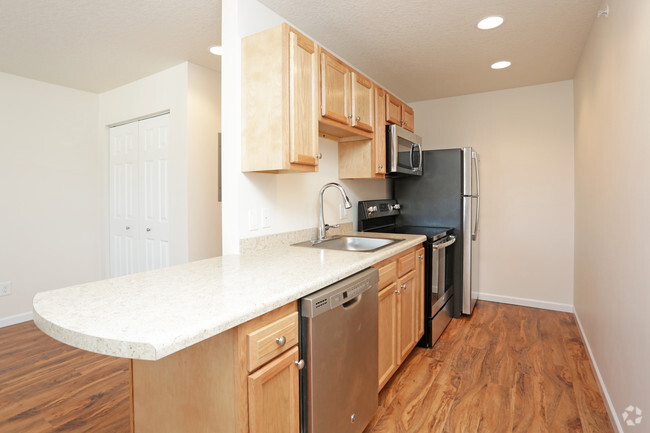 Kitchen - Village at Sheridan Meadows