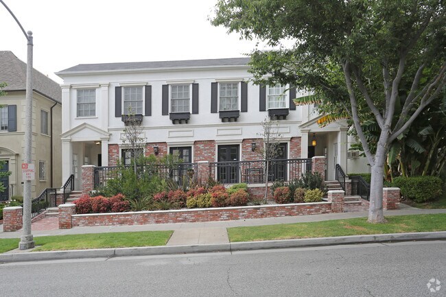 Foto del edificio - 149 S Reeves Dr