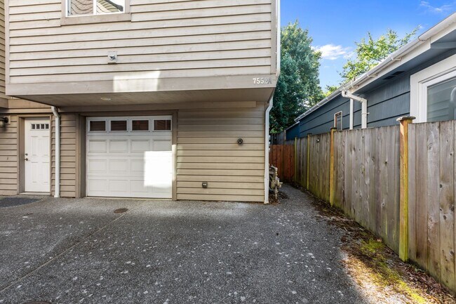 Foto del edificio - Charming 3 Bed Townhouse in Seattle