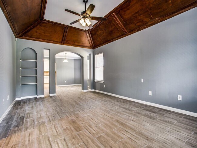 Building Photo - 5710 Dorbrandt St