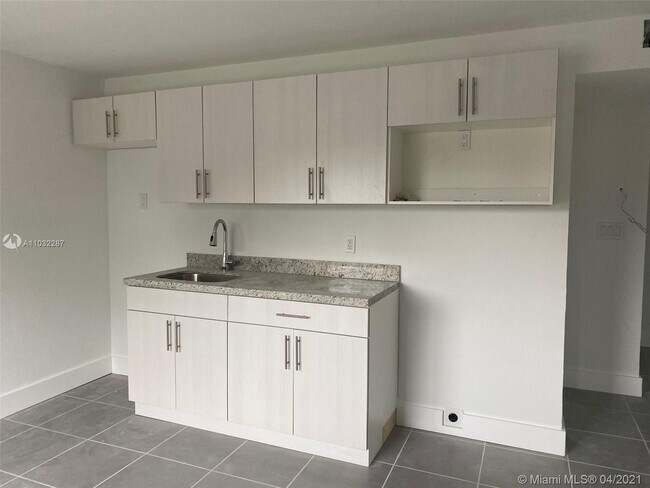 Foto del edificio - 7824 NW 5th Ct