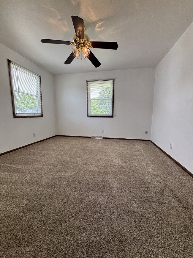 Building Photo - N169W20170 Georgetown Dr