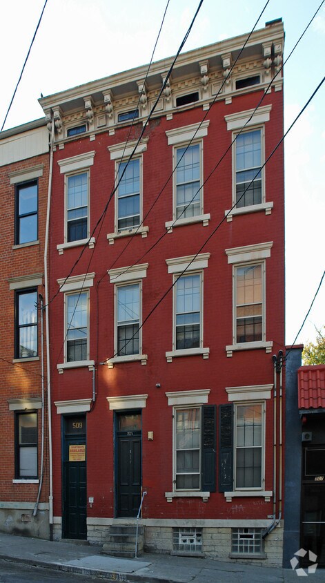 Building Photo - 509 E Thirteenth St