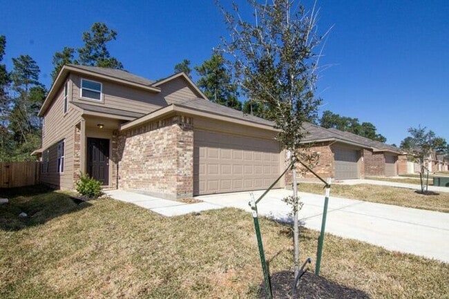 Building Photo - 13931 Westfield Dr
