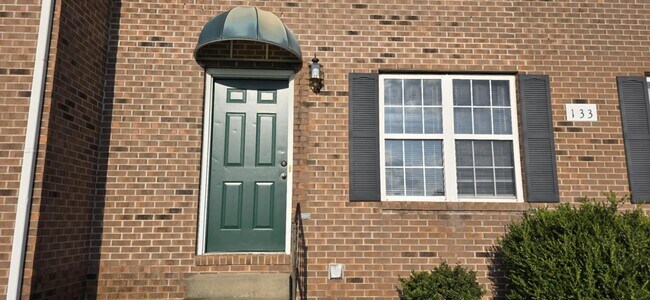Foto del edificio - 126 Candle Ct