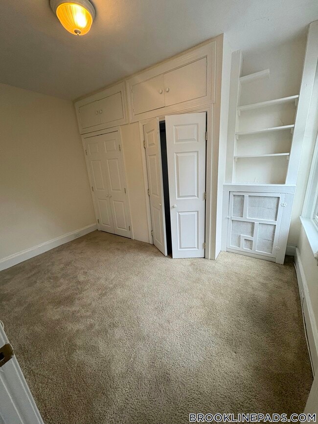 Building Photo - 1223 Beacon St