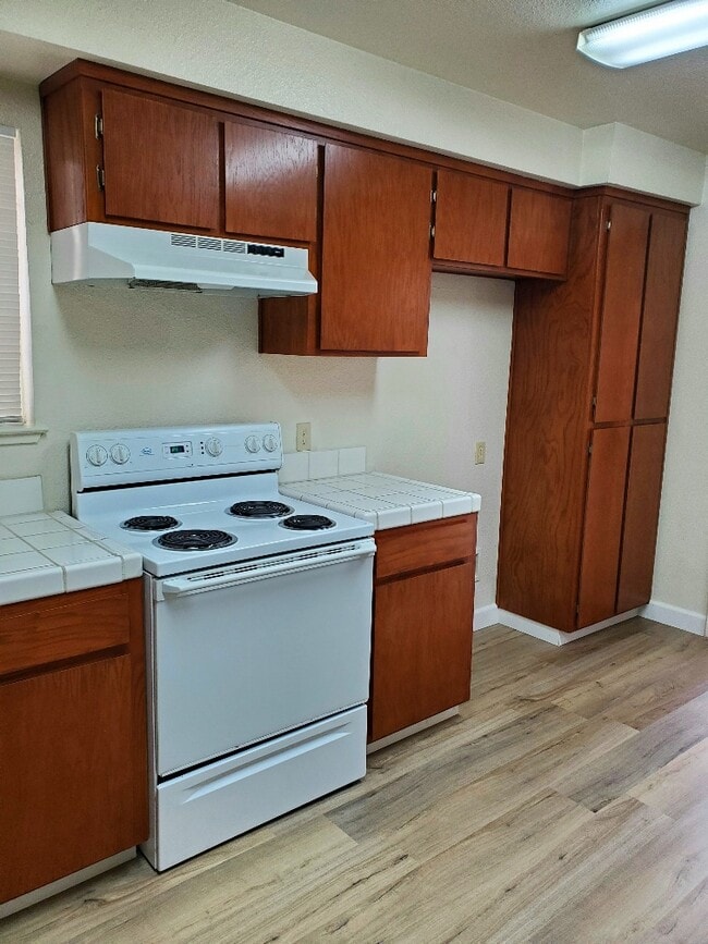 Building Photo - New Century Townhomes