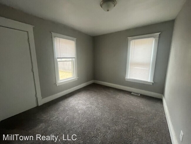 Foto del edificio - 3 br, 1 bath House - 530 Warren St.