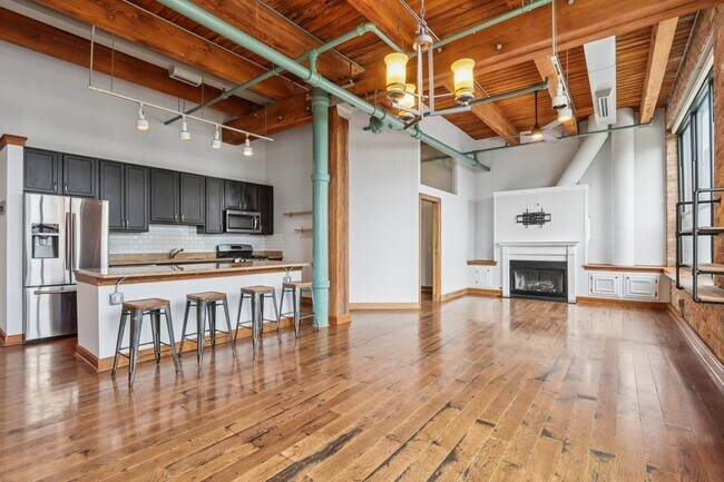 Foto del edificio - 1727 S Indiana Ave