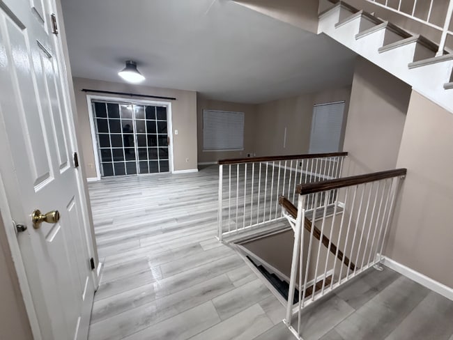 Building Photo - 708 Stony Brook Way