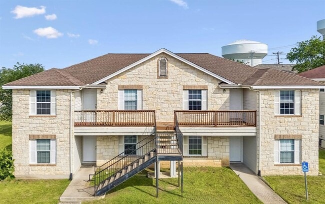 Building Photo - 3201B El Salido Pkwy