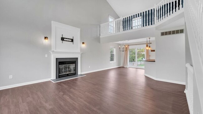 Building Photo - 167 Carriage Pl