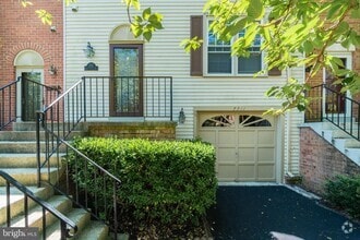 Building Photo - 7711 Shootingstar Dr