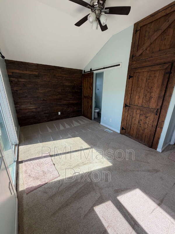 Foto del edificio - 7810 East Road