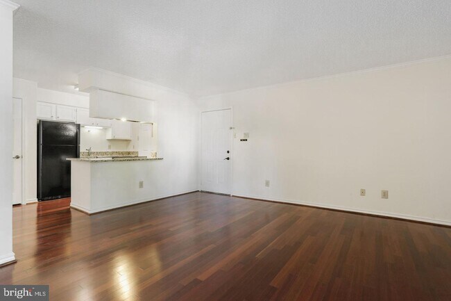 Building Photo - 1535 Lincoln Way