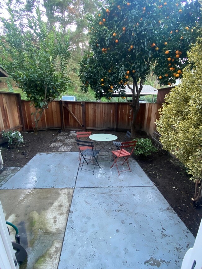 Building Photo - 1222 Marionola Way