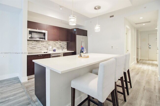 Foto del edificio - 5350 NW 87th Ave