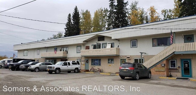 Building Photo - 935 Aurora Dr