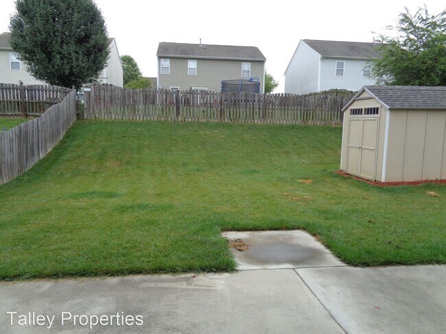 Building Photo - 4 br, 2.5 bath House - 2814 Buckleigh Drive