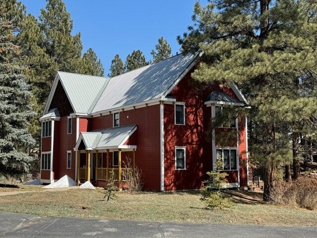 Building Photo - 281 Silver Queen S
