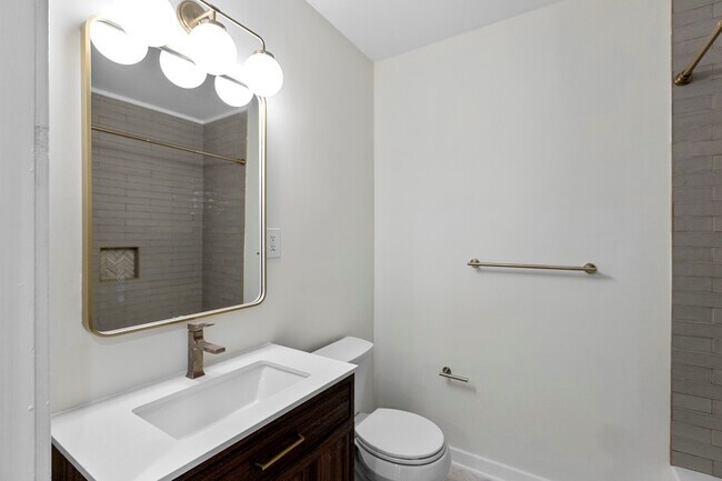 Foto del edificio - 4636 N Hamilton Ave