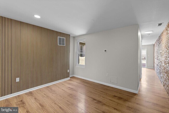 Foto del edificio - 1305 Light St