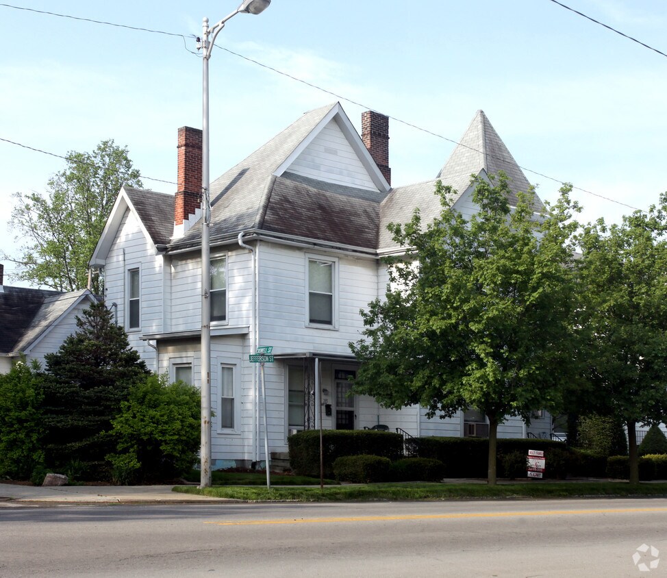 Primary Photo - 285 E Jefferson St