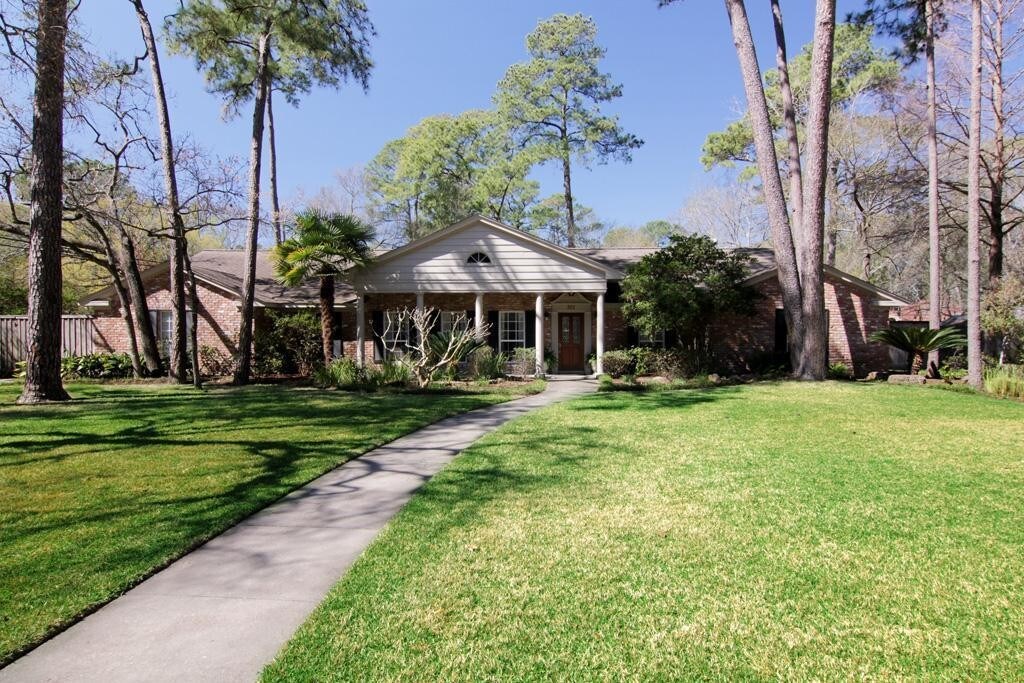 Primary Photo - 301 Rainier Dr