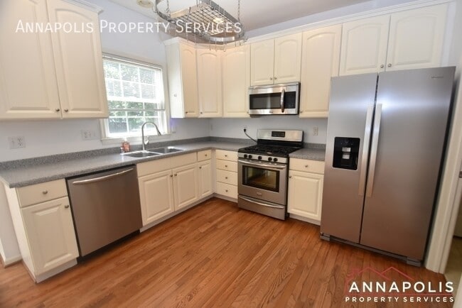 Building Photo - 307 Mainsail Dr