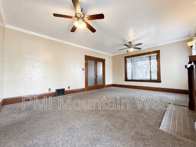 Building Photo - 163 S 200 E