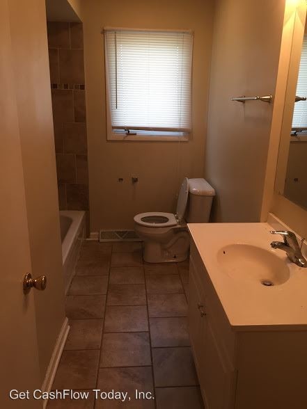 Foto del edificio - 4 br, 2.5 bath House - 2356 184th Street