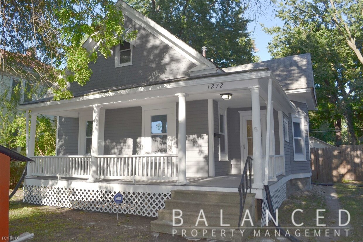 3 br, 1 bath House 1272 SW Mulvane St House Rental in Topeka, KS