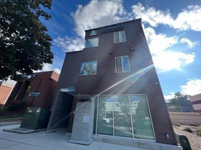 Foto del edificio - 435 S 400 E