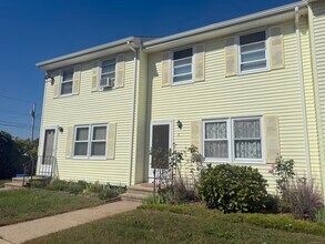 Building Photo - 87 Gerrish Ave