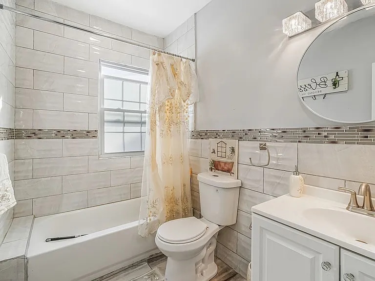 Building Photo - 116-01-116221 221st St