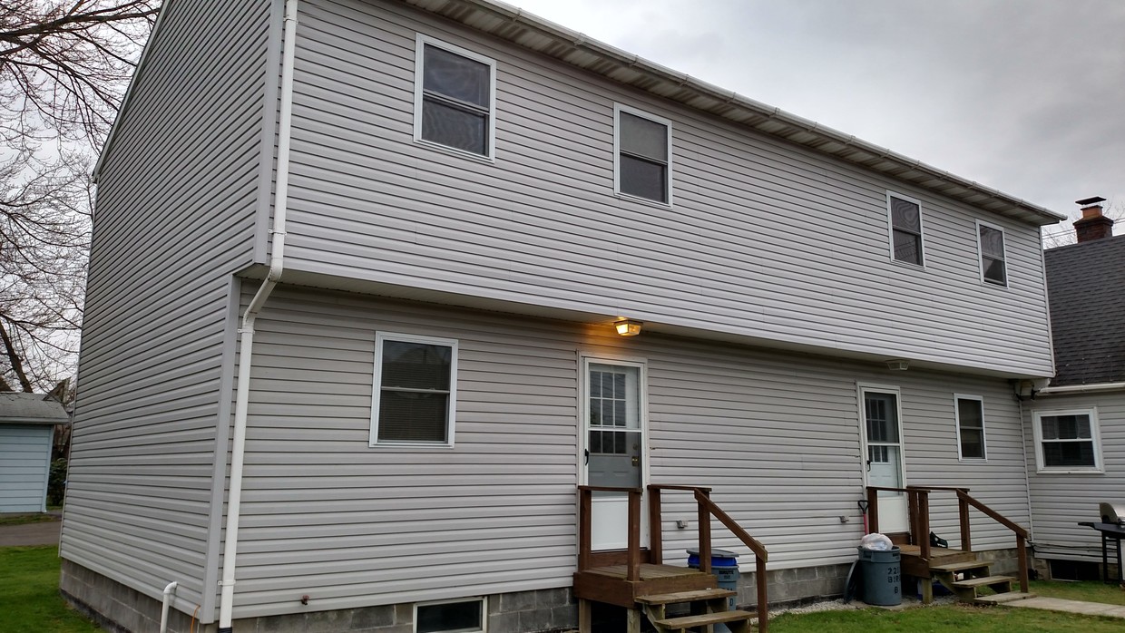 Exterior - 2211 Bird Dr