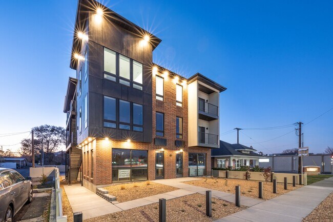 Building Photo - 51 N 100 W