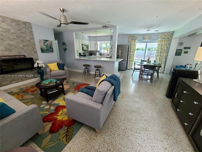 Foto del edificio - 2741 NE 16th Ave