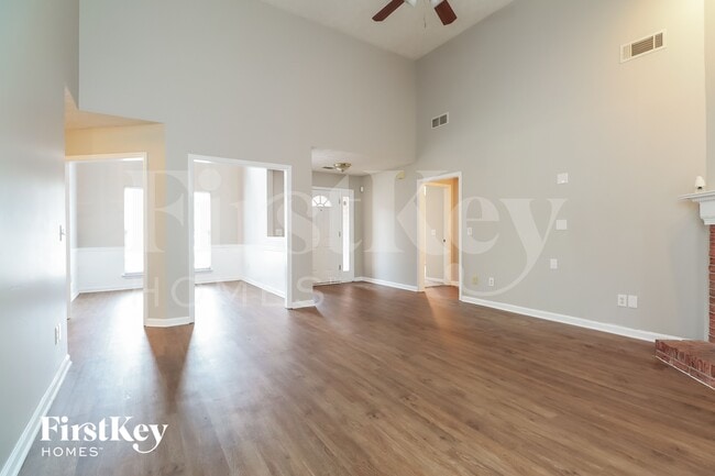 Building Photo - 85 Vinny's Way