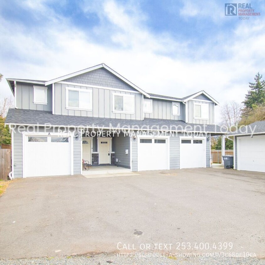 Primary Photo - Cozy 2 Bedroom Townhouse In Puyallup!