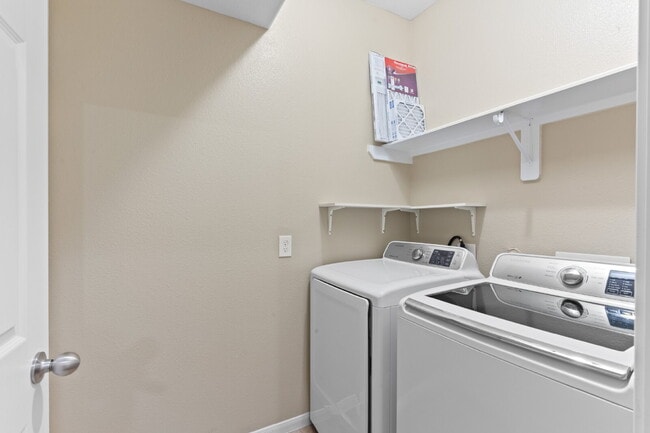 Photo - 17120 Wilthorne Gardens Ct Apartment