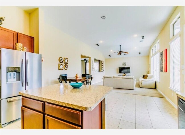 Foto del edificio - 29615 Benson Springs Ln