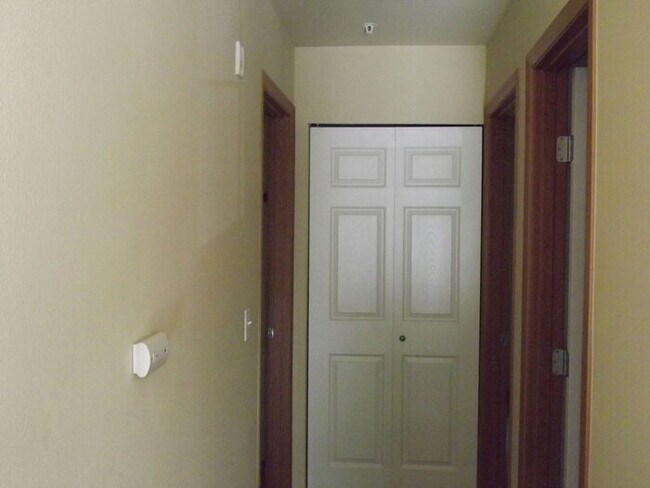 Foto del edificio - Spectacular 3 Bedroom Condo in "Alicia Meadows" - Puyallup!
