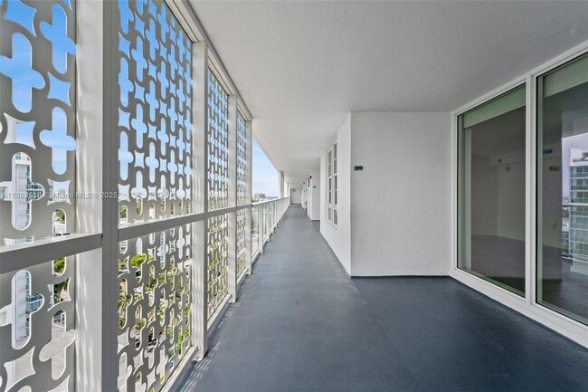 Foto del edificio - 910 West Ave
