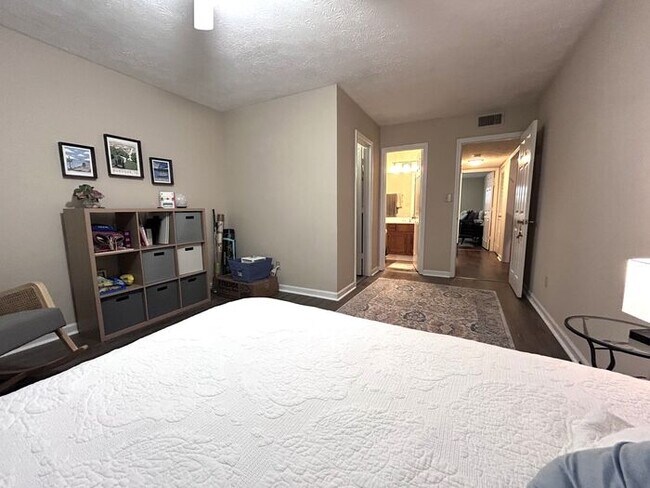 Foto del edificio - North Druid Hills Hidden Gem! 2 Bed - 2 Bath Near Emory, Available Late July!
