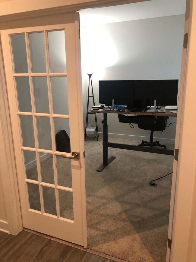 Foto del edificio - 2198 Craven Ln