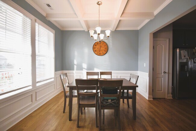 Foto del edificio - Coming Soon: Two Weeks Rent Free! 4 Bedroo...