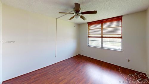 Foto del edificio - 3490 Foxcroft Rd