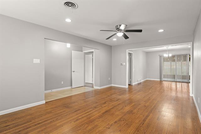 Foto del edificio - 313 Stanton Dr