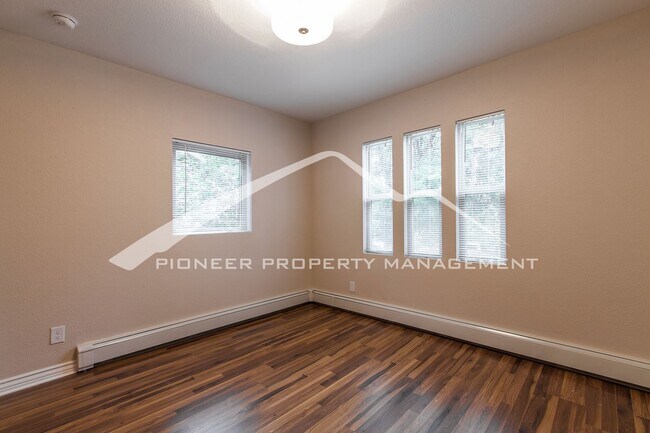 Building Photo - Duplex in the Highlands with Separate Gara...